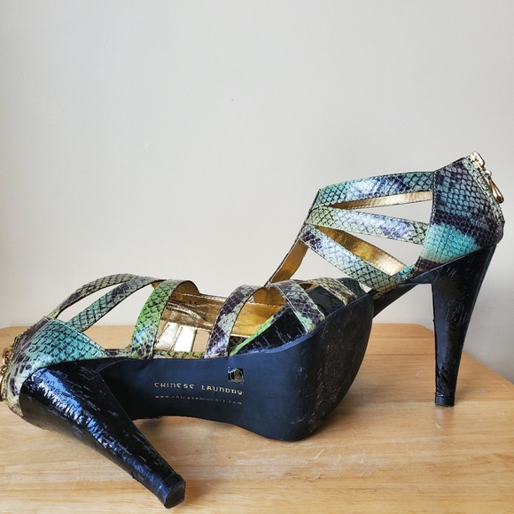 Chinese Laundry Snakeskin Heels - Picture 11 of 13